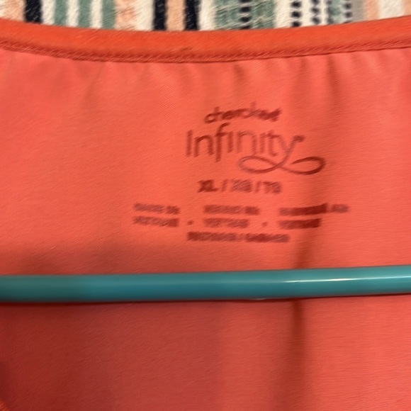 Scrub top - Picture 3 of 3